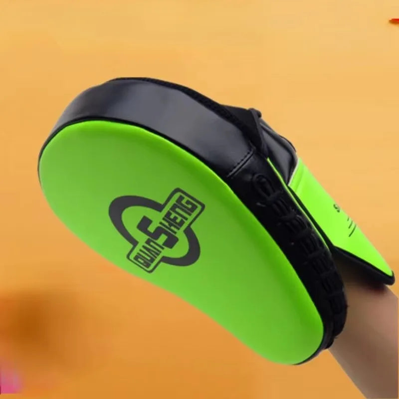 Boxing Hand Target Curved Boxing Pads MMA Target Focus Punching Gloves Thai Strike Kick Shield Hook Jab Pads Kickboxing Training